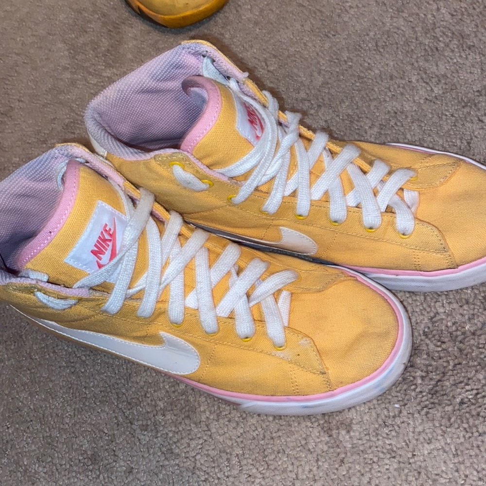 Nike Sneakers